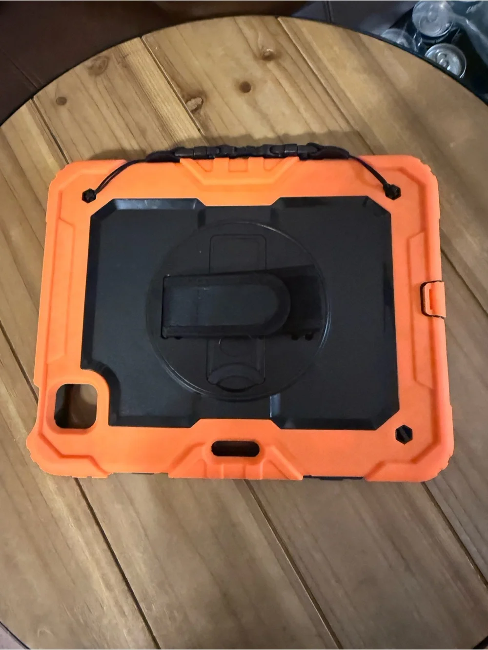 iPad Pro 11-inch (4th Gen) case and screen protector